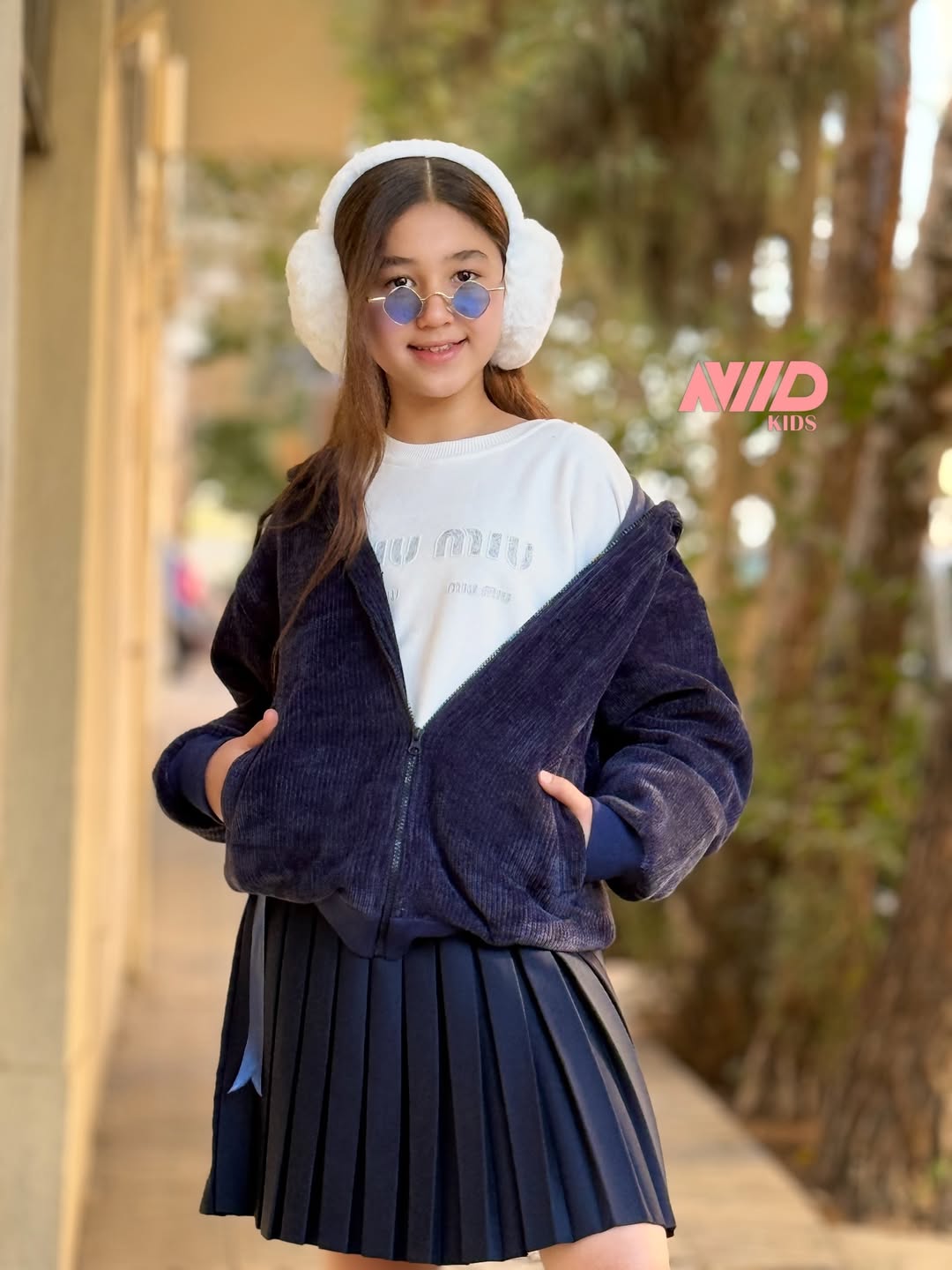 سویشرت مخمل دخترانه با دامن پلیسه و دورس داخل کرک